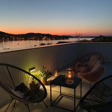 Modern Apartments Day Sibenik Exterior photo