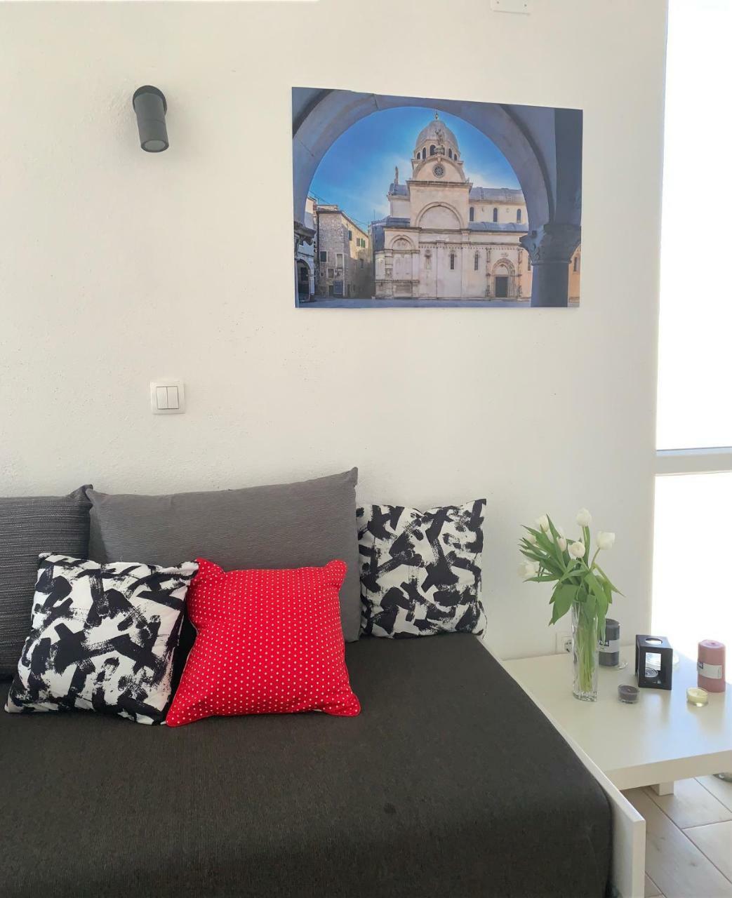 Apartment Modern Day